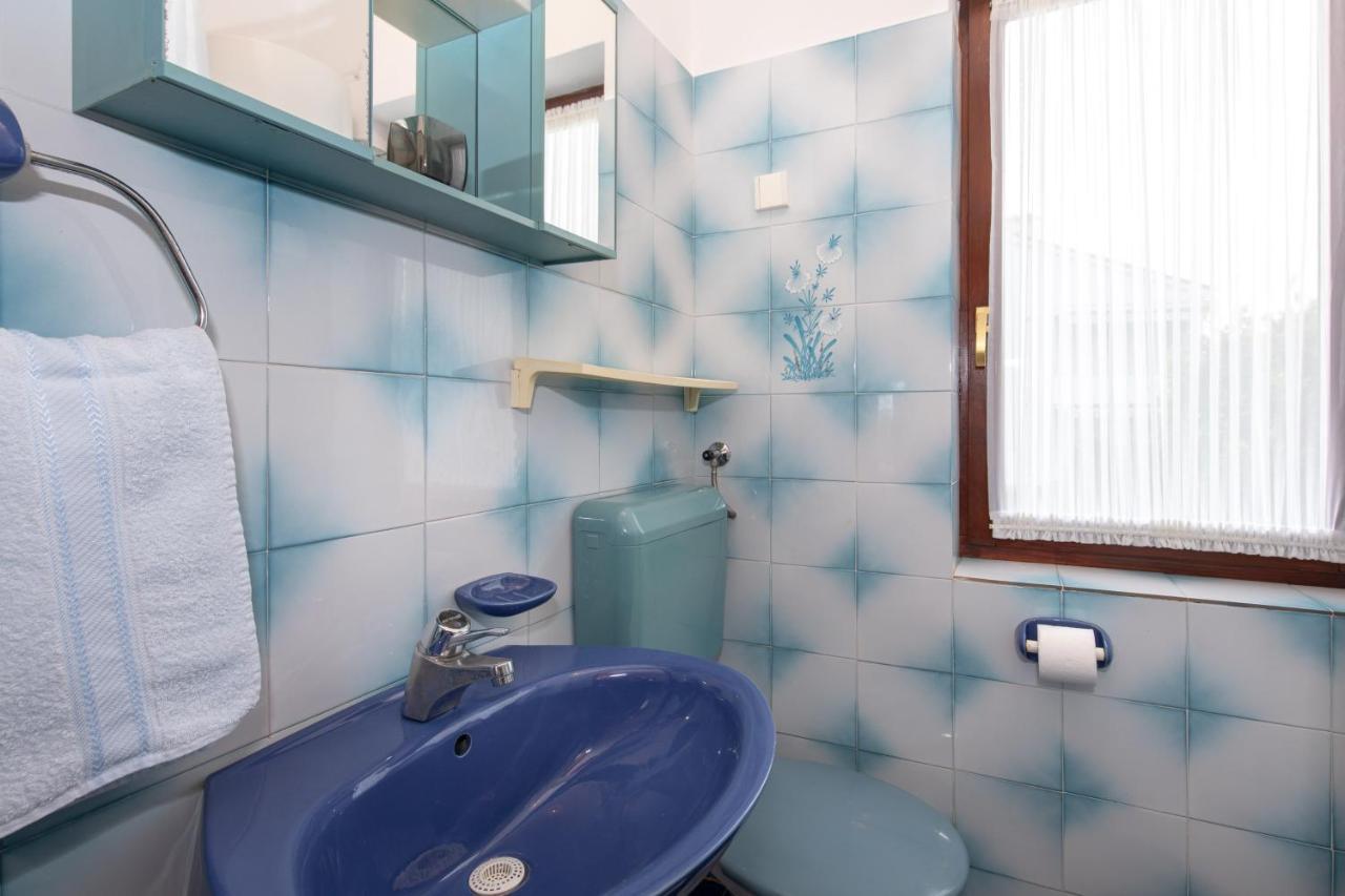 Apartment Drago *Cosy & Close To The Beach! Krk Town Exterior photo
